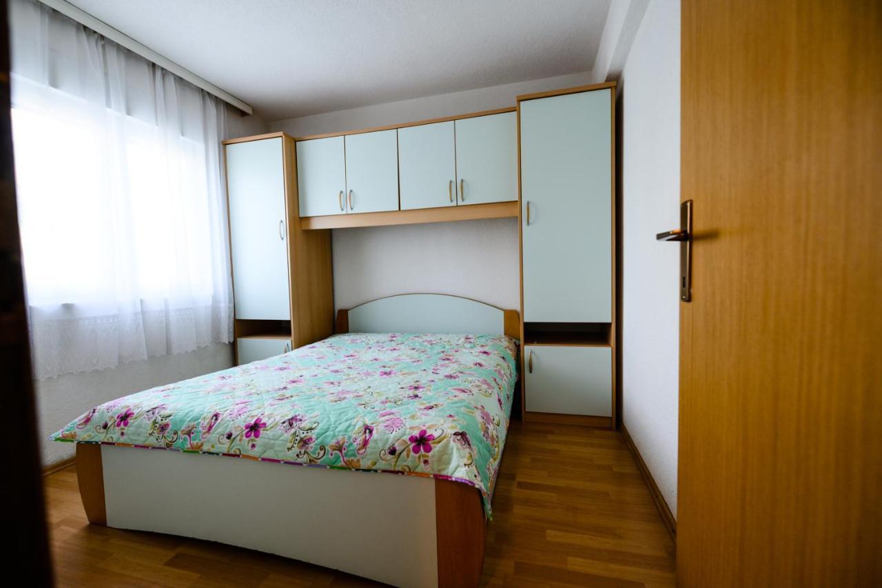 Apartmani Milka 扎达尔 外观 照片