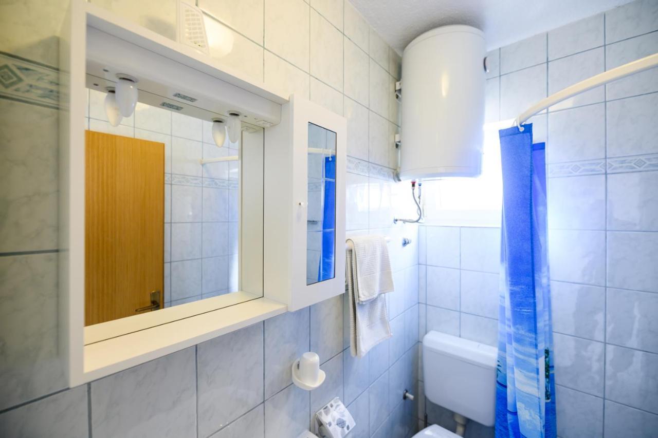 Apartmani Milka 扎达尔 外观 照片