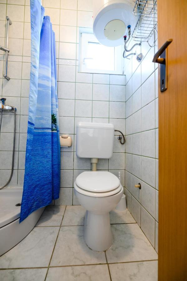 Apartmani Milka 扎达尔 外观 照片